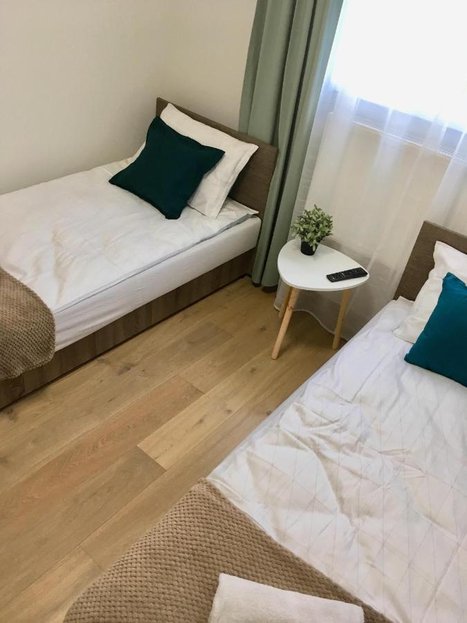 212 Apartment